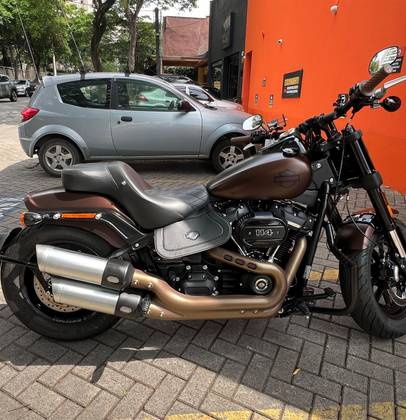 HARLEY-DAVIDSON SOFTAIL FAT BOB 114 